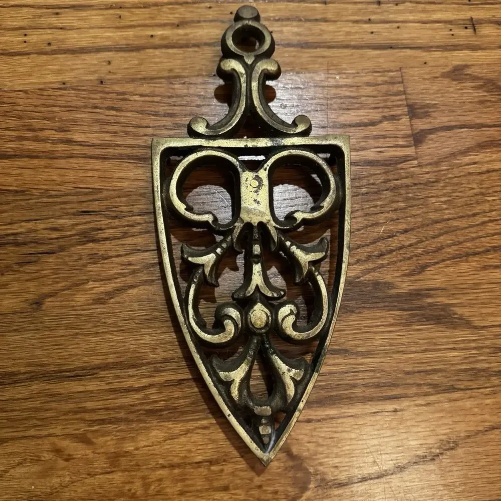 Vintage‎ VTG Solid Brass Footed Trivet Iron Stand Ornate Scrolls MCM Decor